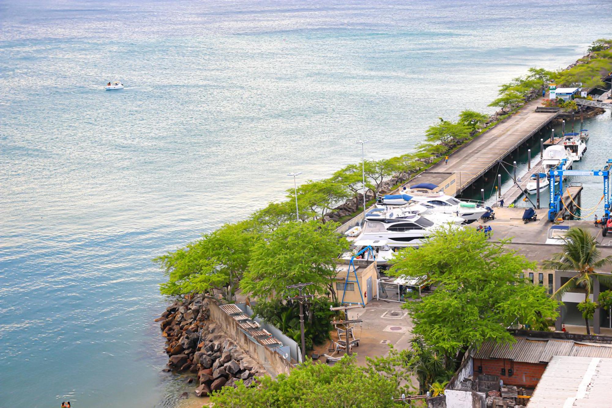 Cloc Marina Vista Mar P/ A Baia De Todos Os Santos Lejlighed Salvador Eksteriør billede