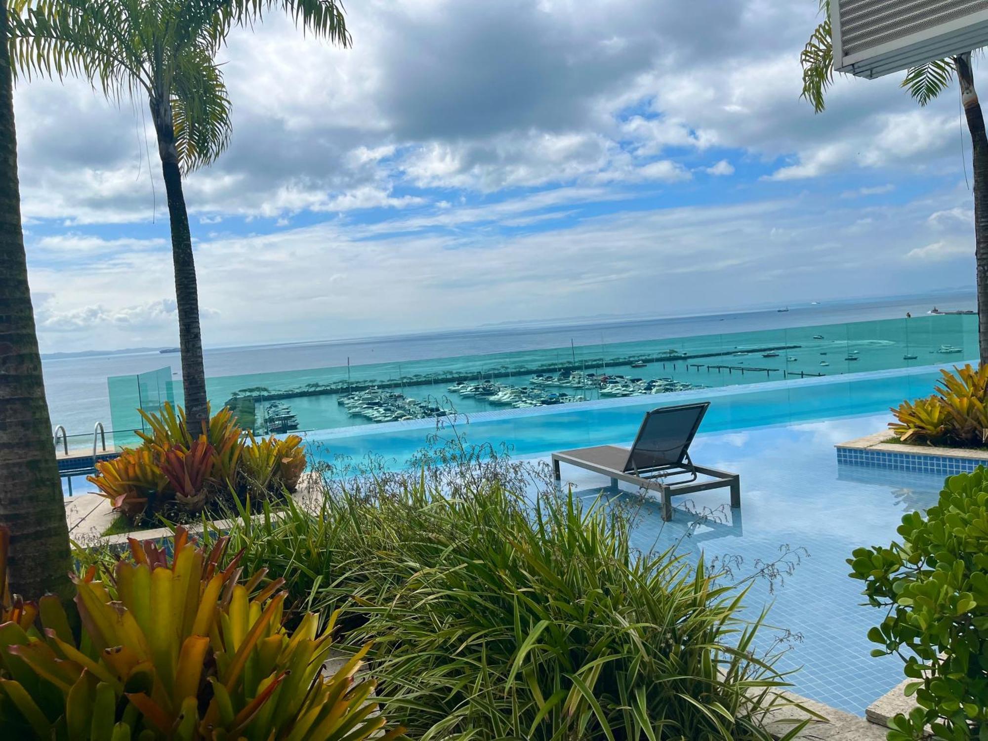 Cloc Marina Vista Mar P/ A Baia De Todos Os Santos Lejlighed Salvador Eksteriør billede